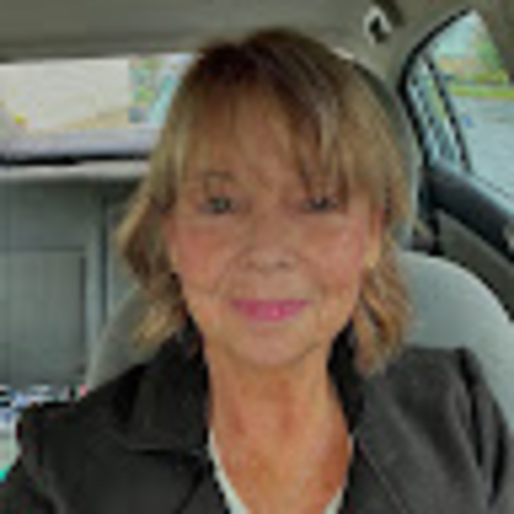Meet your Posher, Debra